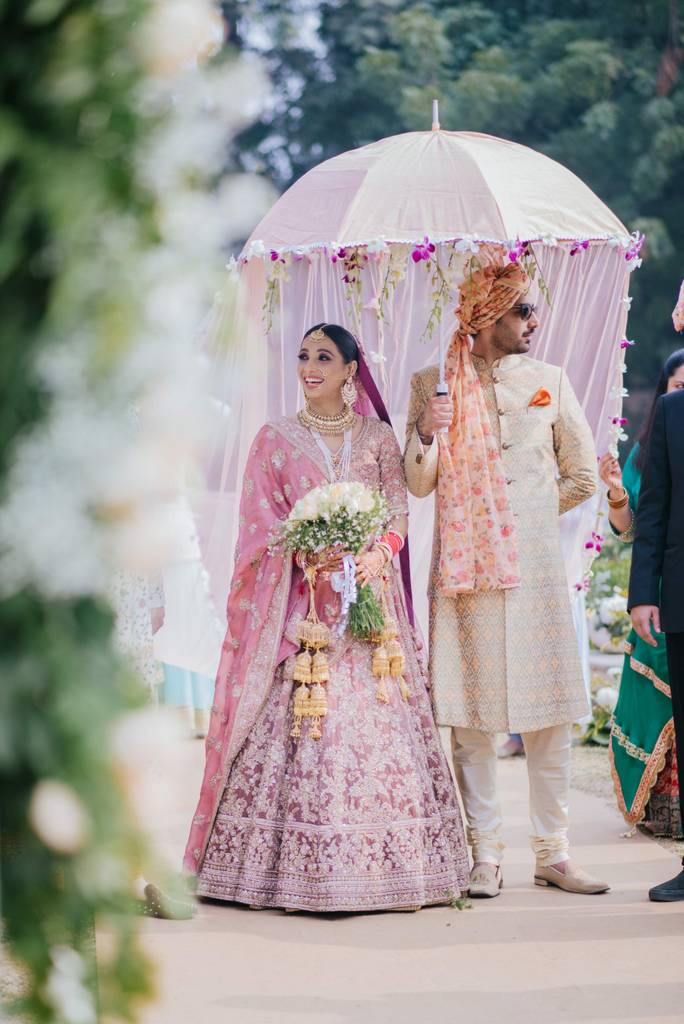 A Delhi Wedding With An Emotional & Totally Unique Bridal
